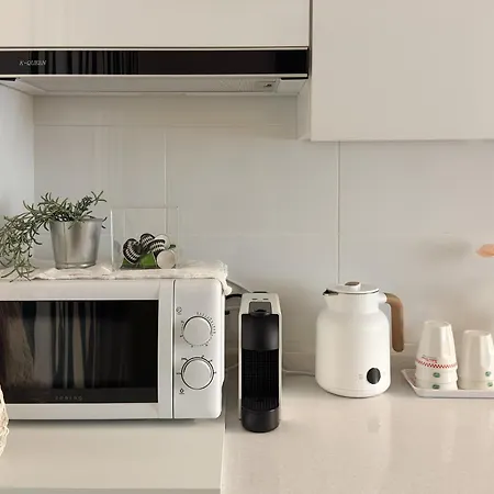 Gangnam 23, 3 Minutes Walk From Sinnonhyeon Station, Airport Bus, 1St Floor, Emotional Accommodation, Sleeps 5, Netflix, Wifi Seoul Exterior photo