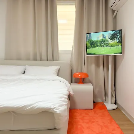 Gangnam 23, 3 Minutes Walk From Sinnonhyeon Station, Airport Bus, 1St Floor, Emotional Accommodation, Sleeps 5, Netflix, Wifi Seoul Exterior photo